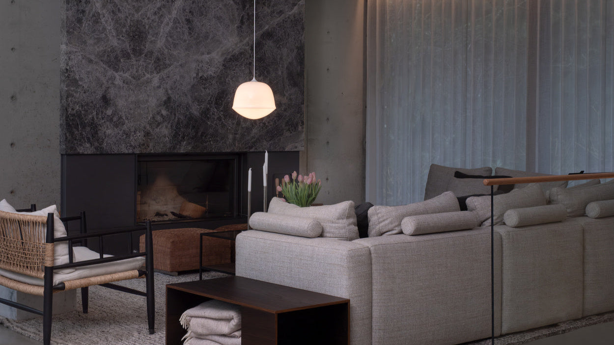 Contour pendant light