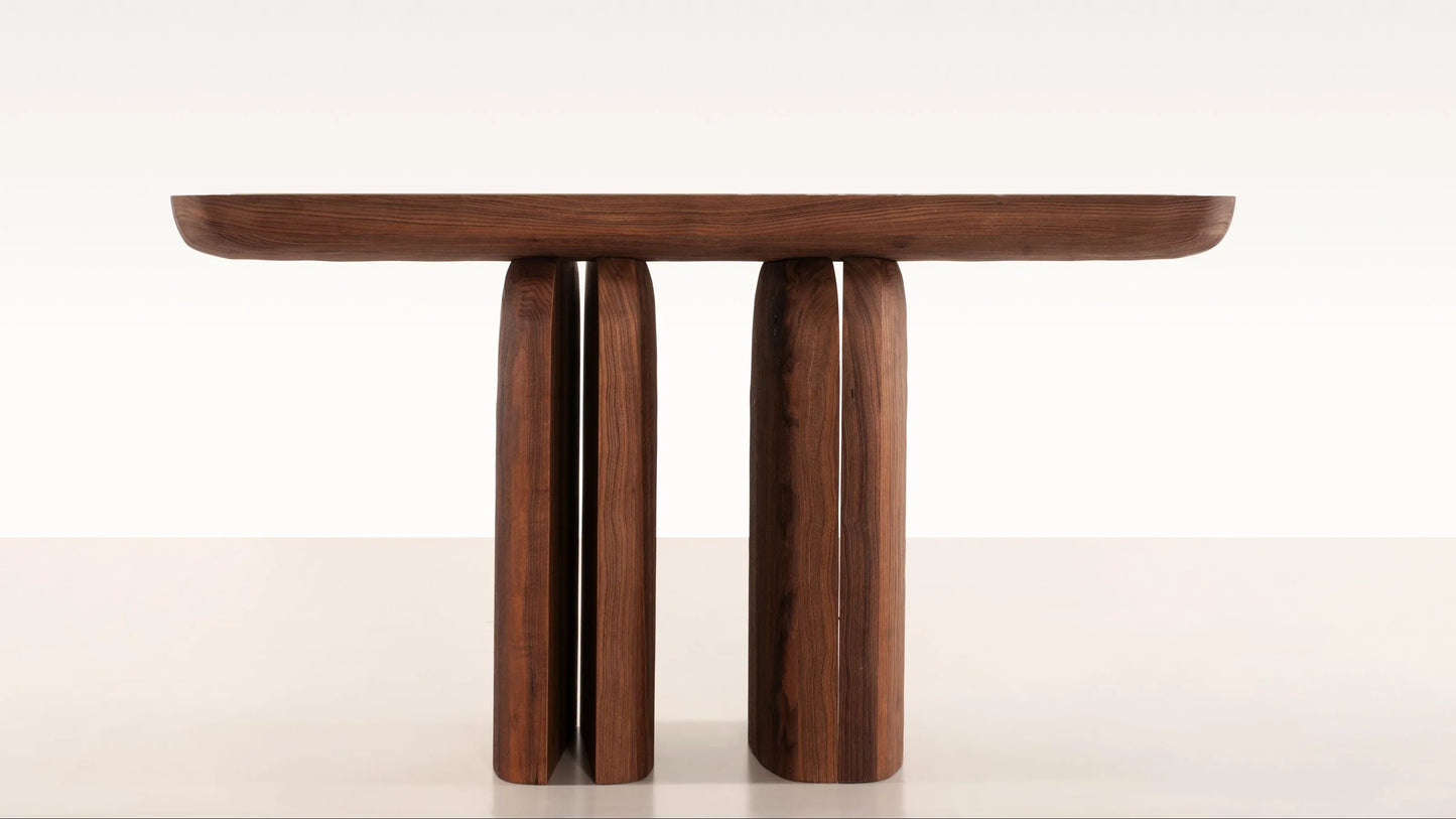 Tacchini - Bread Konsole - sarto Tailored Interiors Group