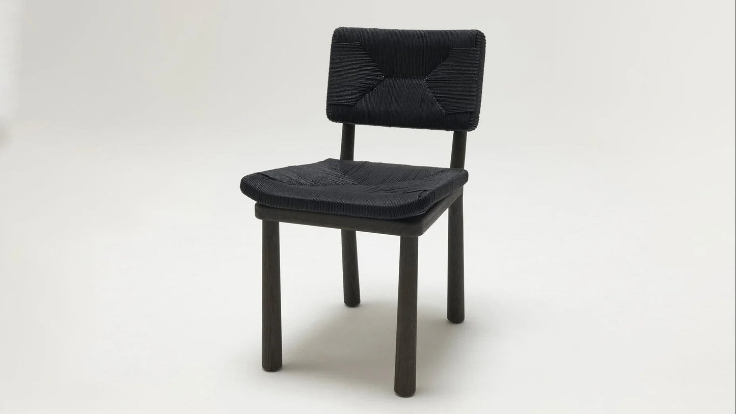 Delcourt Collection - ARI Stuhl - sarto Tailored Interiors Group