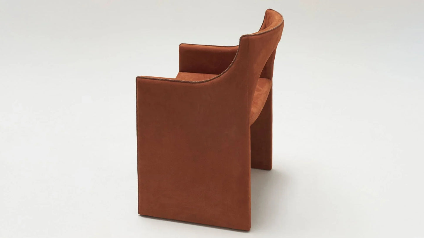 Delcourt Collection - CLE Stuhl - sarto Tailored Interiors Group