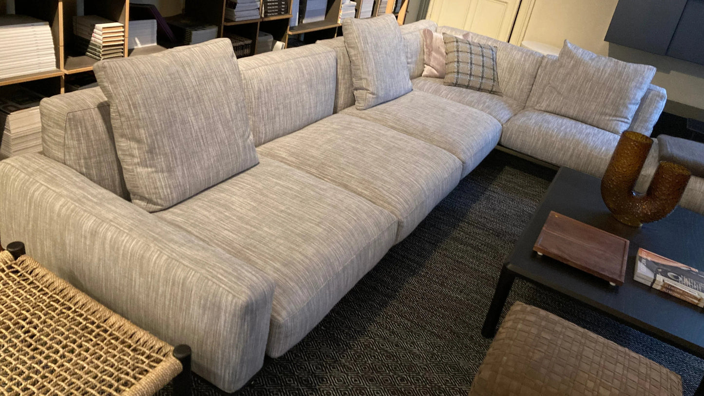 Flexform - Soft Dream Sofa - sarto Tailored Interiors Group
