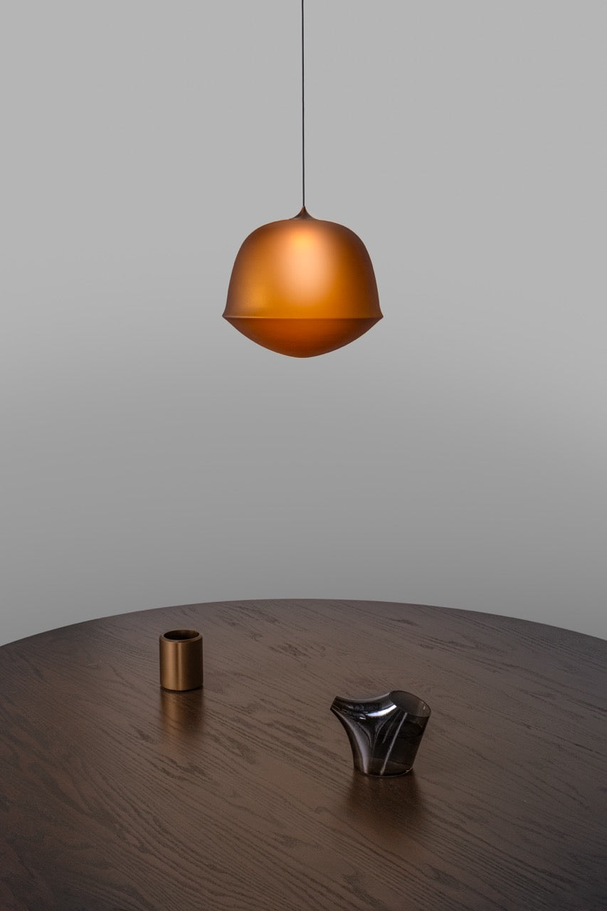 Contour pendant light