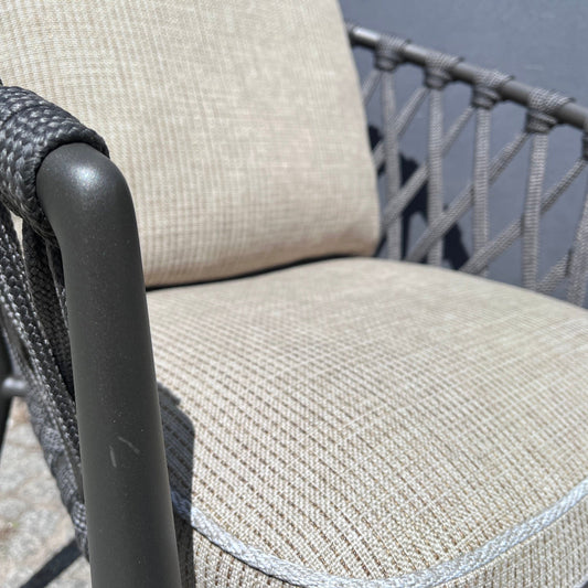 B&B Italia Erica Outdoor Armlehnstuhl