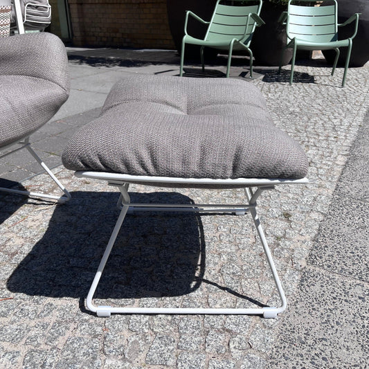 Freifrau Leyasol Hocker