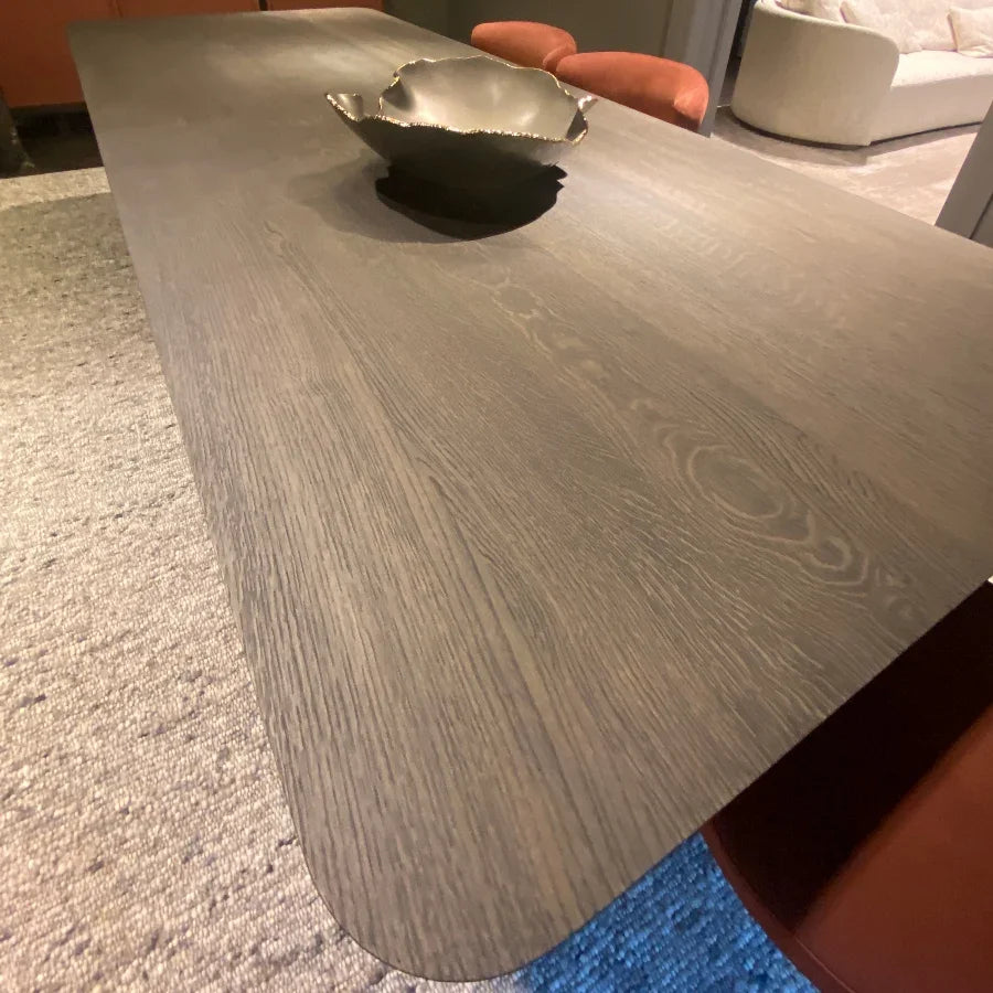 Delcourt Collection - Delcourt Collection NIN Esstisch - sarto Tailored Interiors