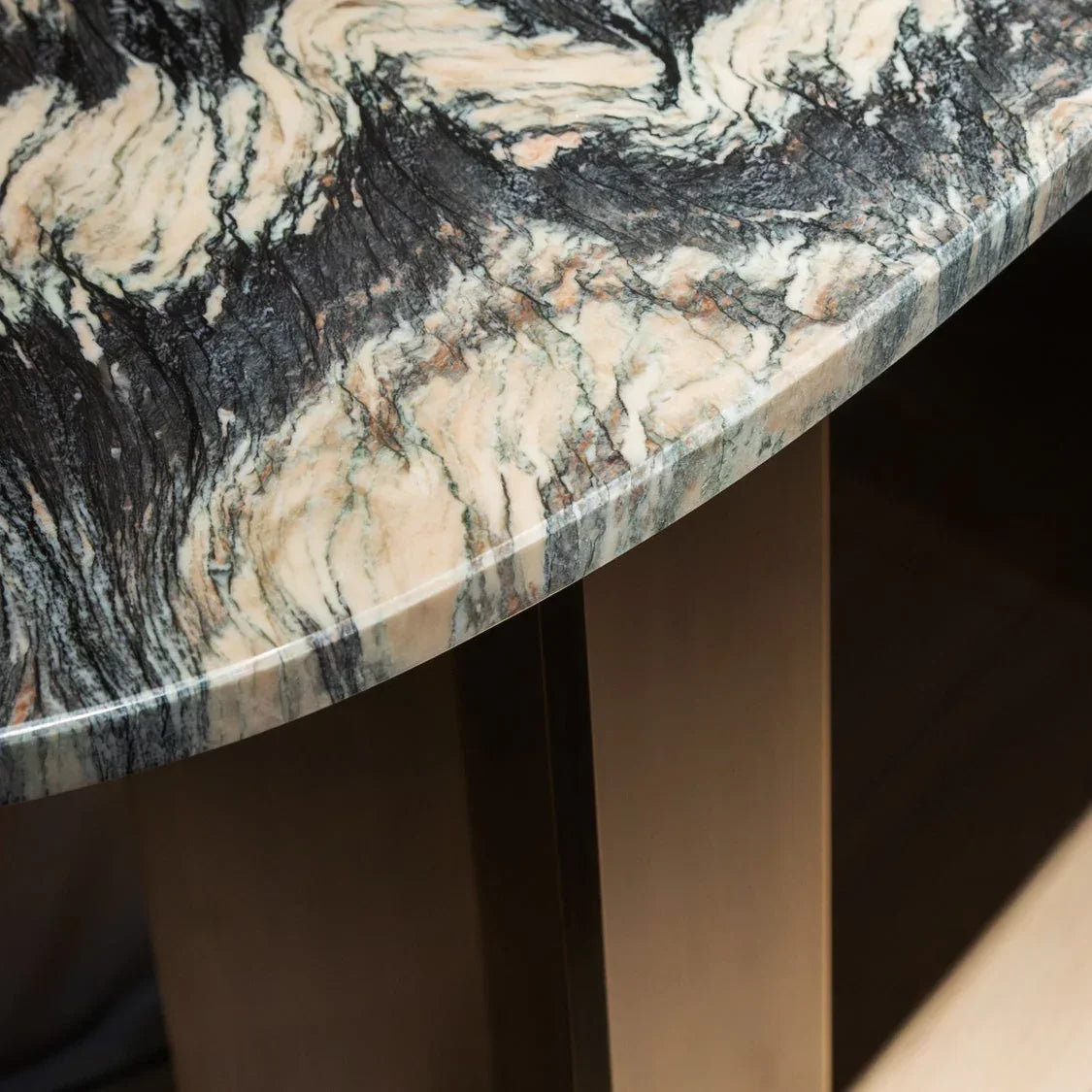 Rugiano - Rock Konsole - sarto Tailored Interiors