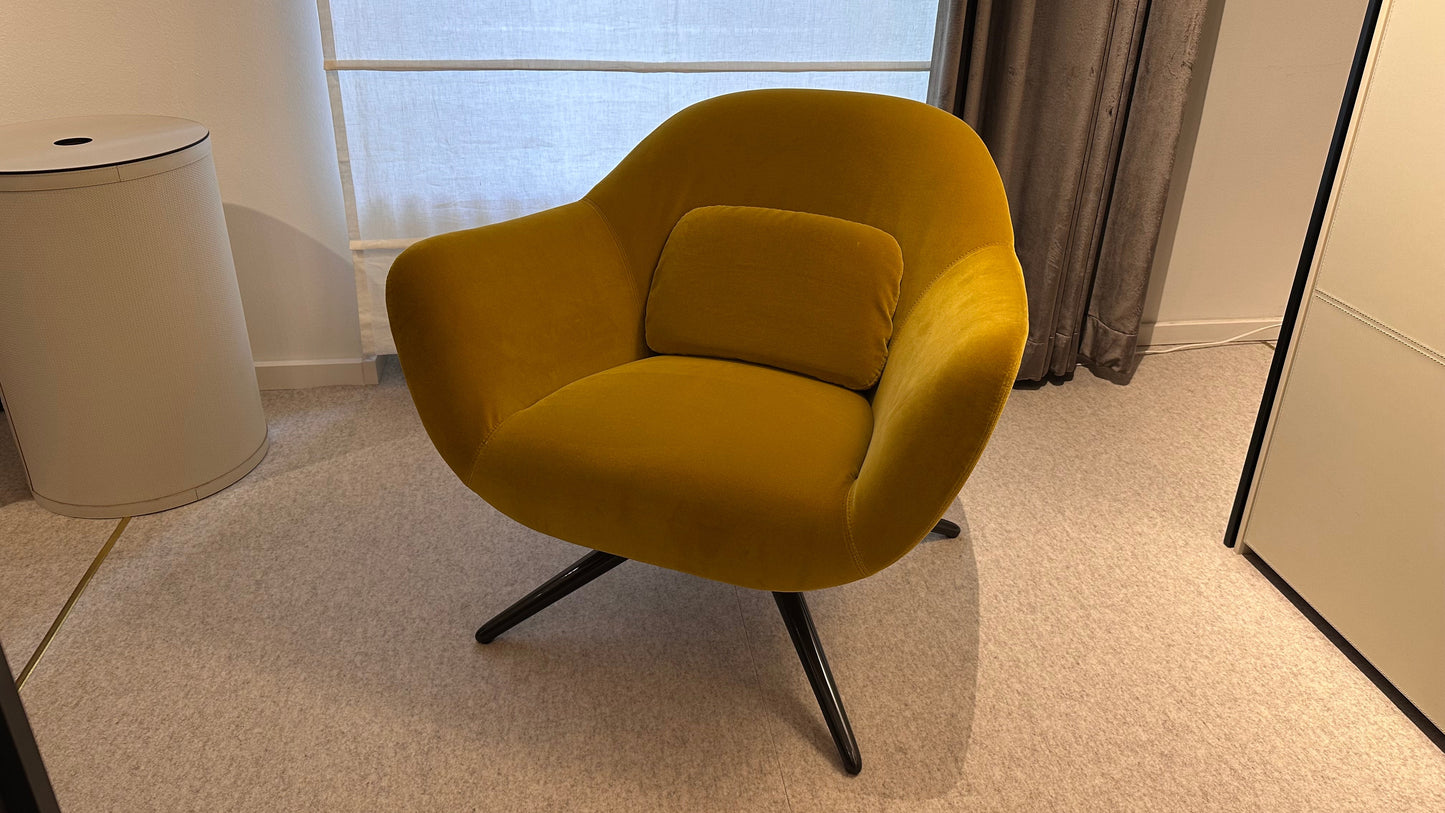 Poliform MAD armchair | swivel
