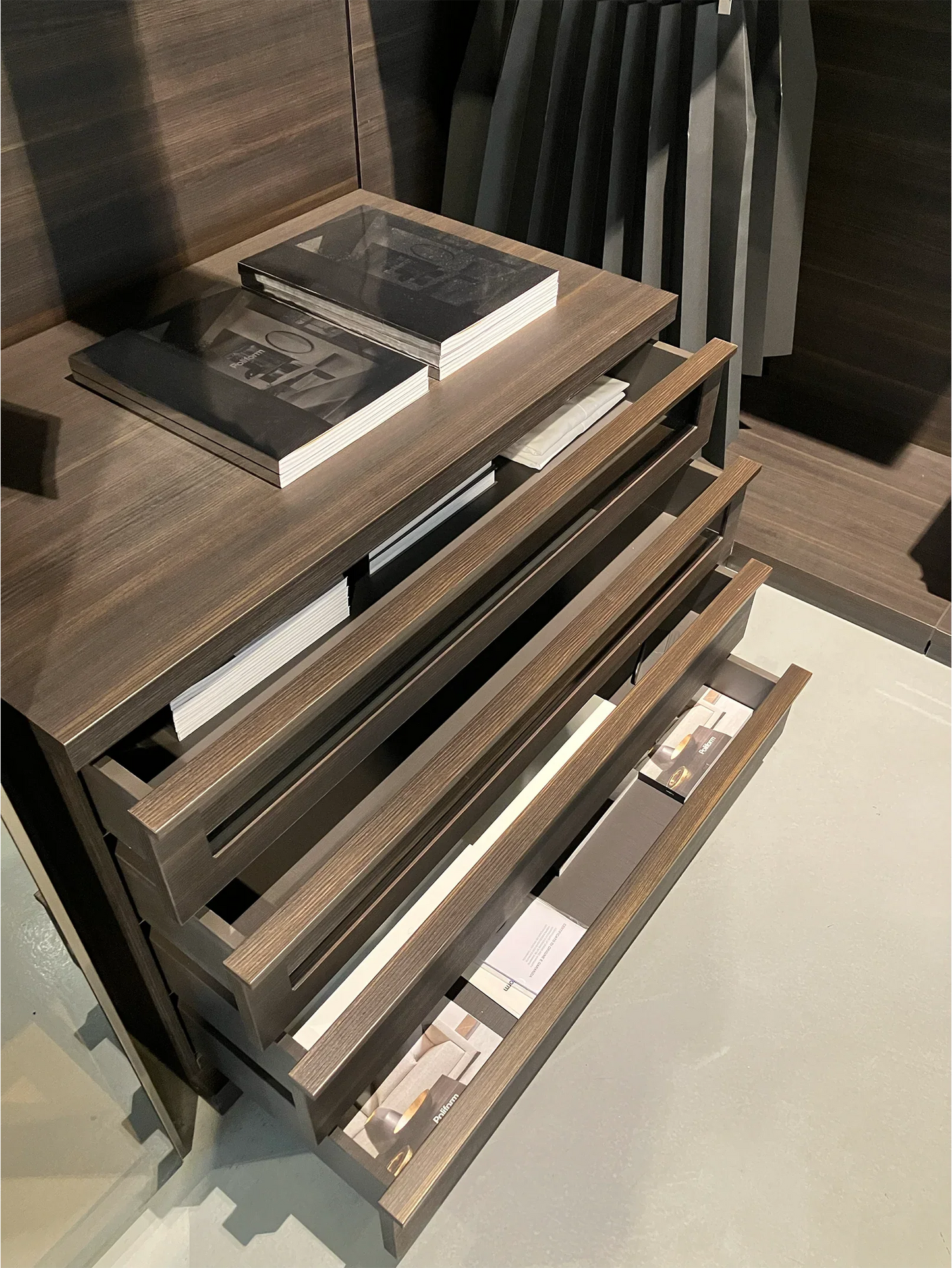 Poliform - Poliform Ubik offene Ankleide - Schränke - Sarto Group