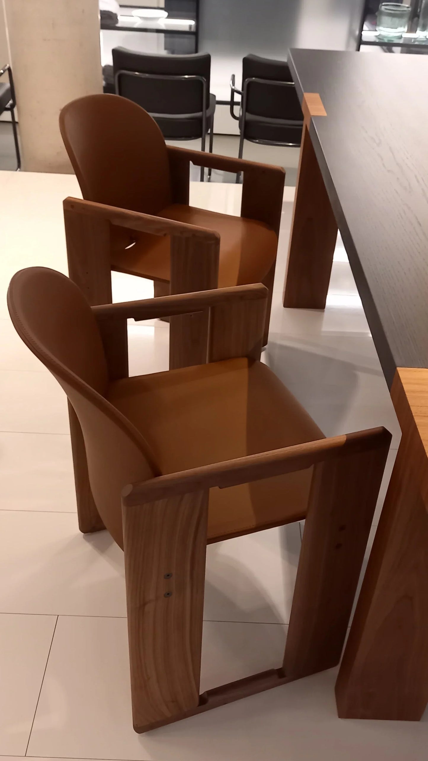 Tacchini - Tacchini Dialogo Armlehnstuhl - Stühle - Sarto Group