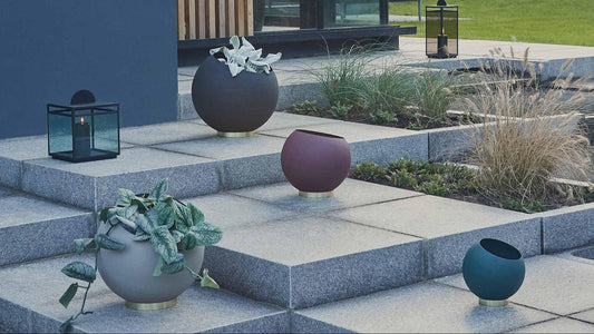 Aytm - AYTM Globe Blumentopf | Schwarz - sarto Tailored Interiors Group
