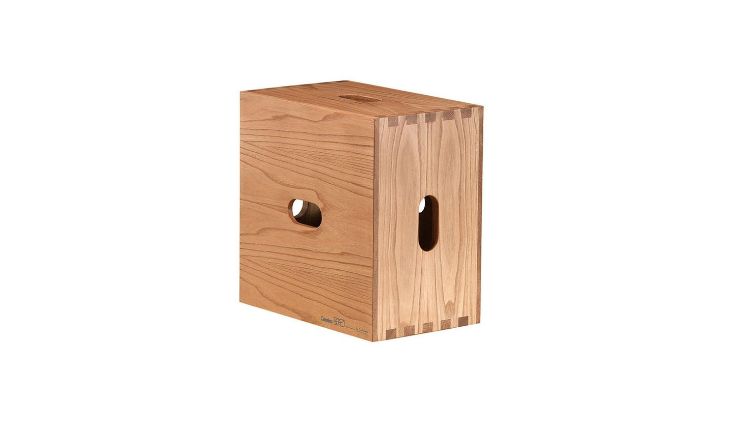 Cassina - LC14 Hocker - Hocker - Sarto Group