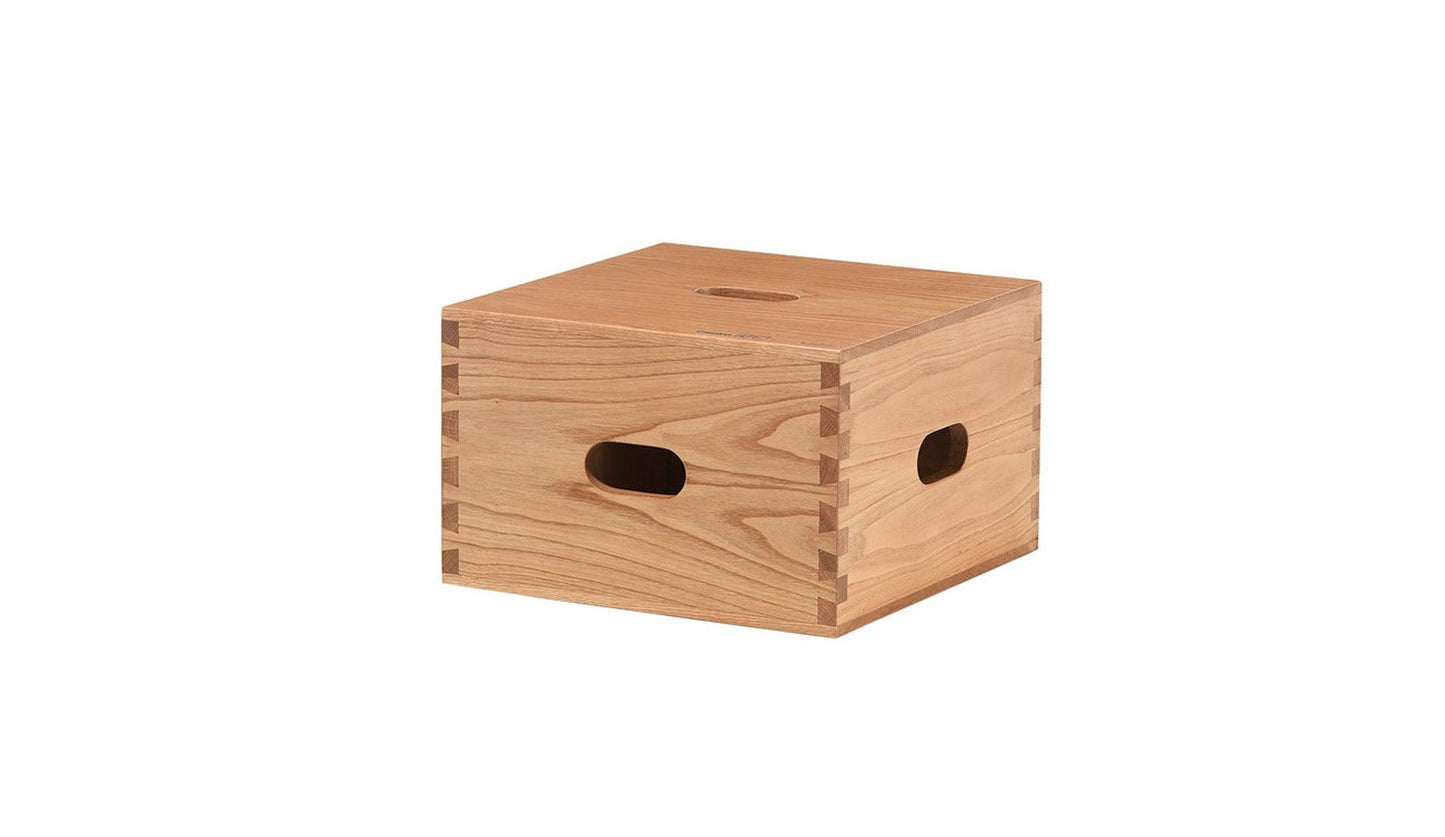 Cassina - LC14 Hocker - Hocker - Sarto Group
