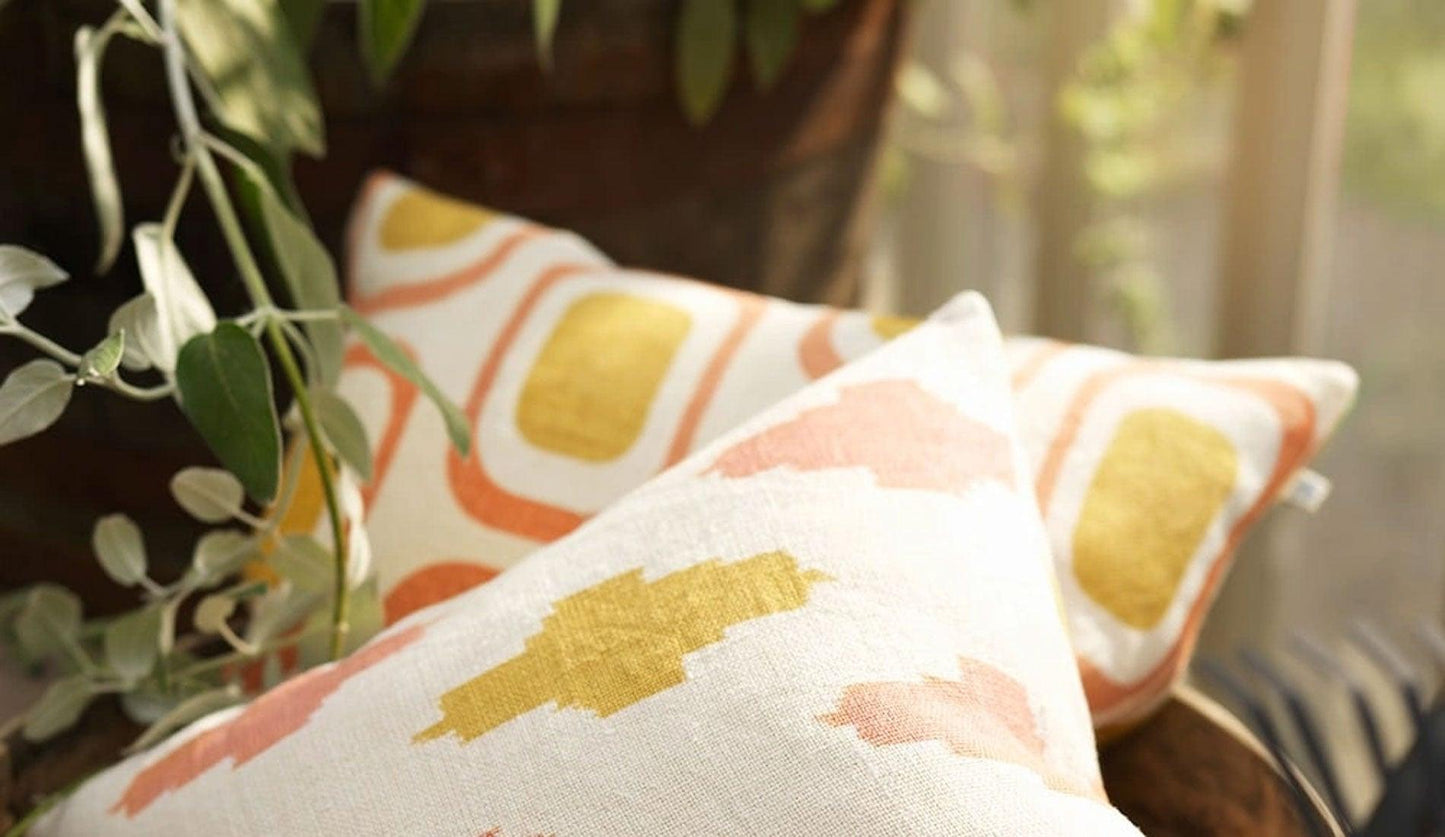 Chhatwal & Jonsson - Chhatwal & Jonsson Berar Kissen 50 x 50 cm | Rose/Spicy Yellow - Zierkissen - Sarto Group