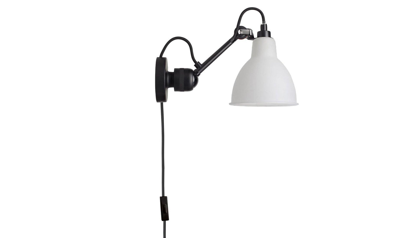 DCW éditions Paris - DCW Lampe Gras N°304 CA Wandleuchte (mit Kabel und Stecker) - Wandleuchten - Sarto Group