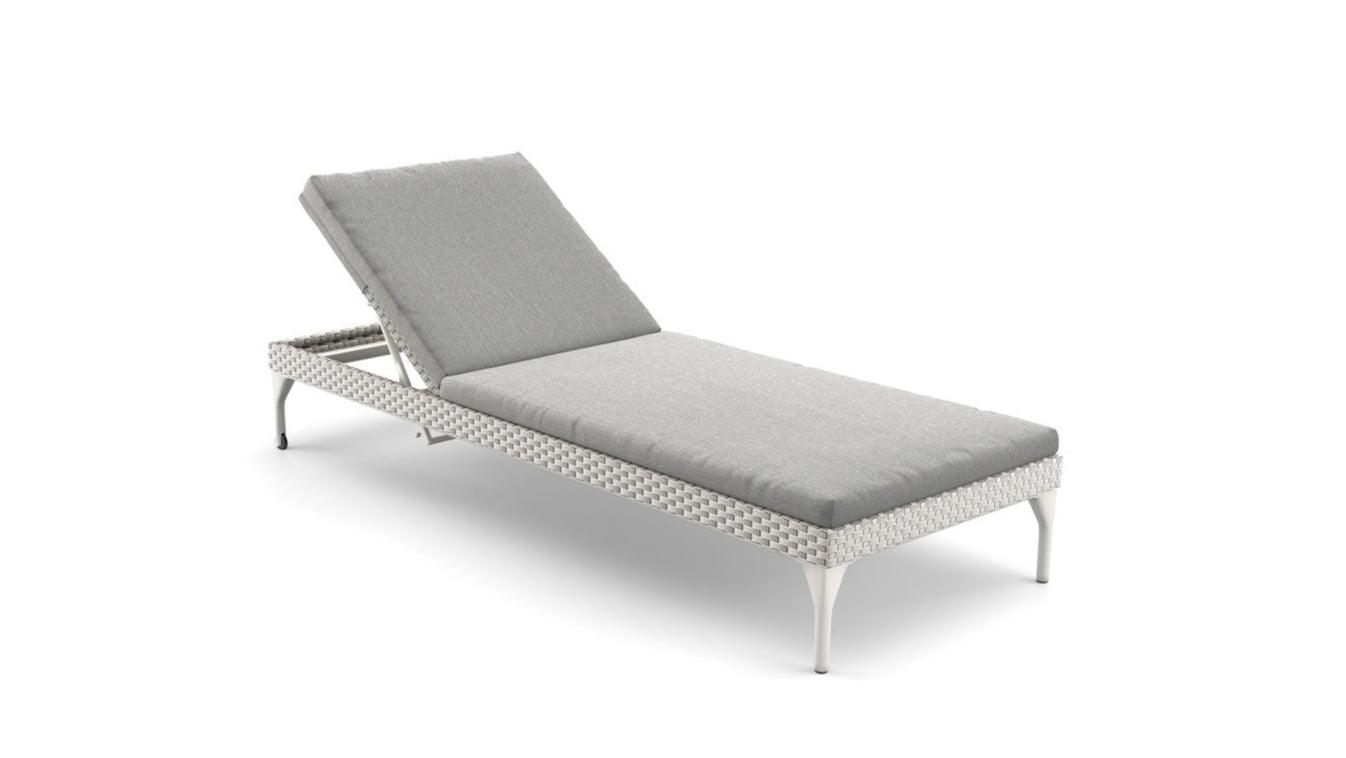 Dedon - Mu Sonnenliege mit Polsterauflage - Sonnenliegen - Sarto Group
