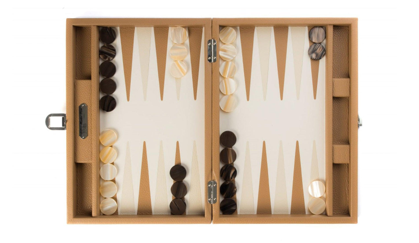 Hector Saxe - Hector Saxe Basile Buffalo Leder Backgammon Spiel | Medium | Cognac - Brettspiele - Sarto Group