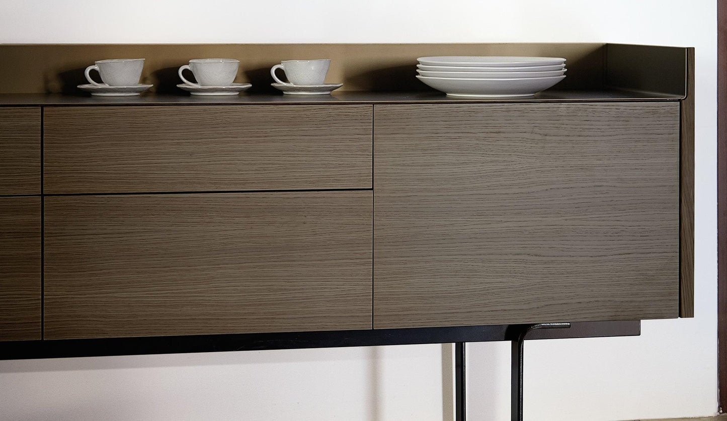 Punt - Punt Stockholm STH402 Sideboard | Dunkelgrau - Sideboards - Sarto Group