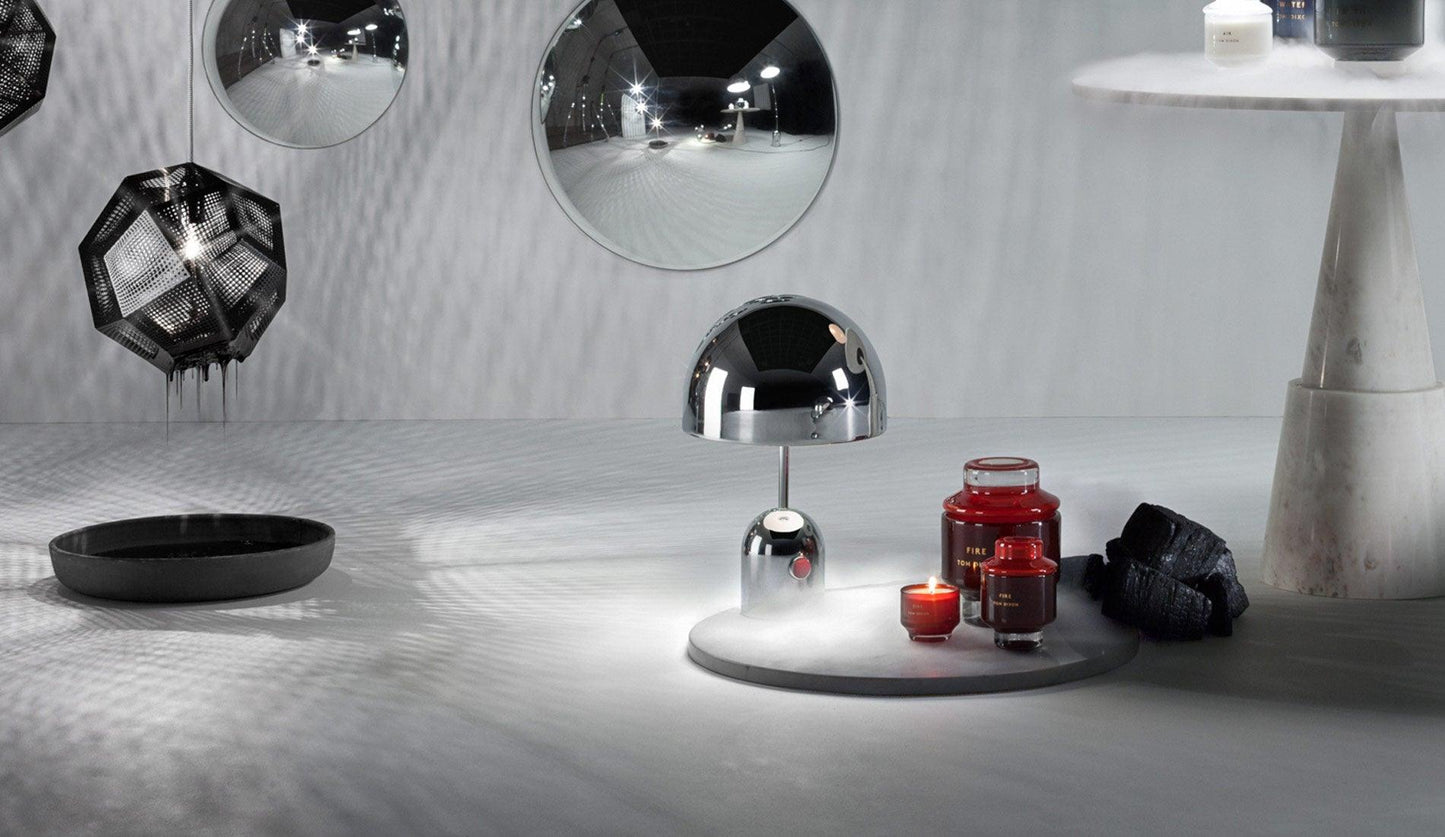 Tom Dixon - Tom Dixon Bell Tischleuchte - Tischleuchten - Sarto Group