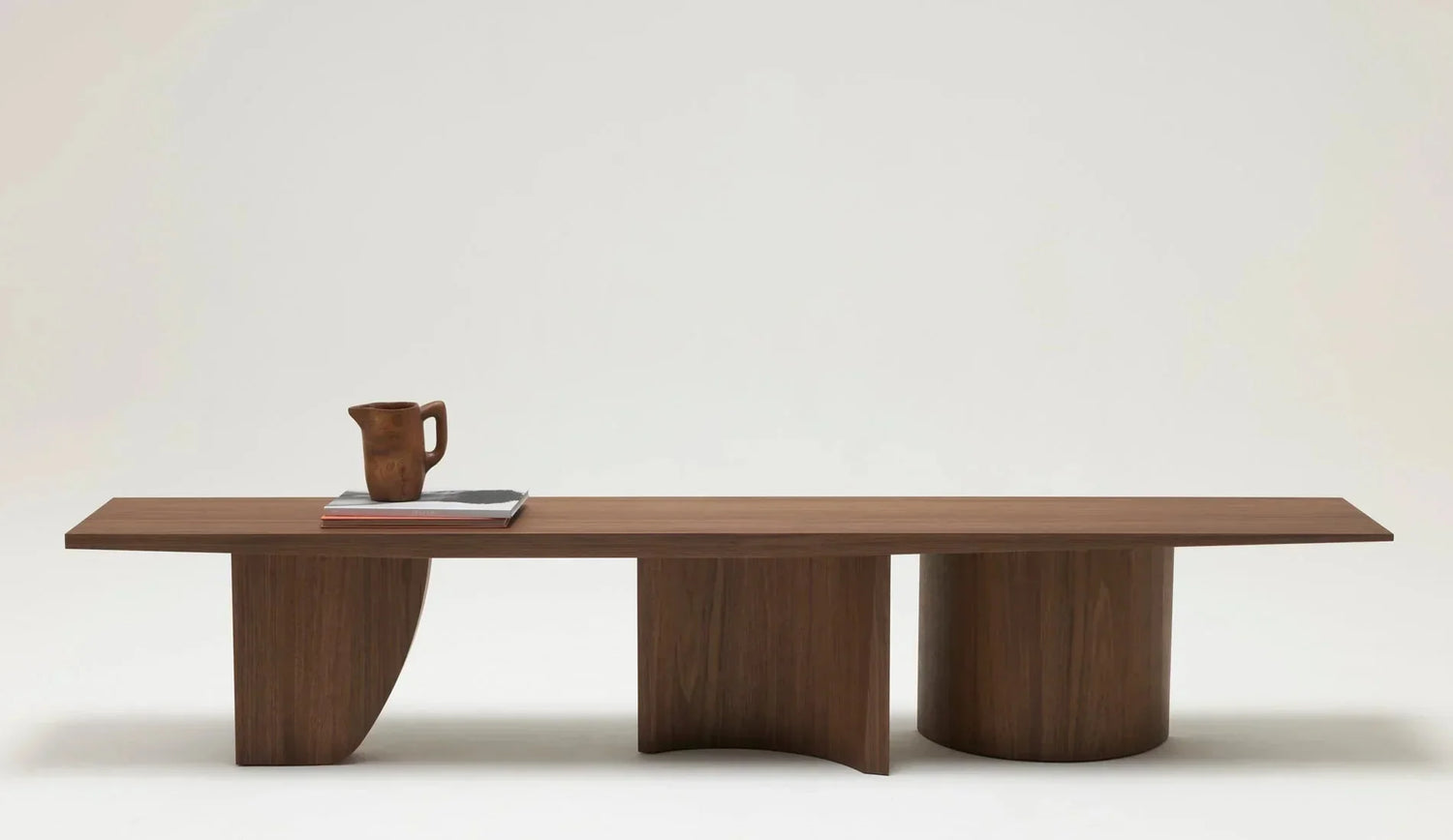 Tische in unseren Showrooms live erleben - sarto* - Tailored Interiors Group