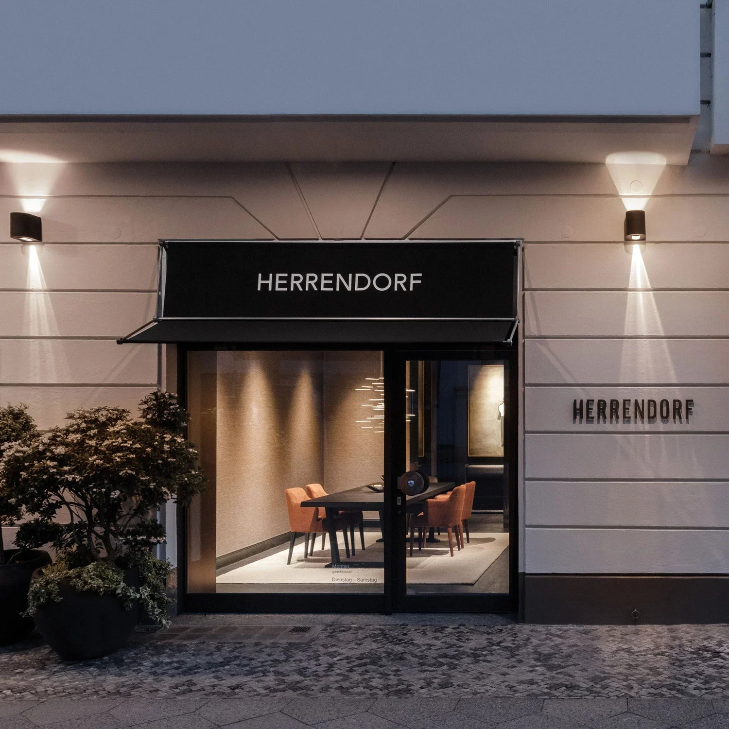 Interior Kultur erleben – Aktuelle Selektion aus dem Herrendorf Showroom - sarto* - Tailored Interiors Group