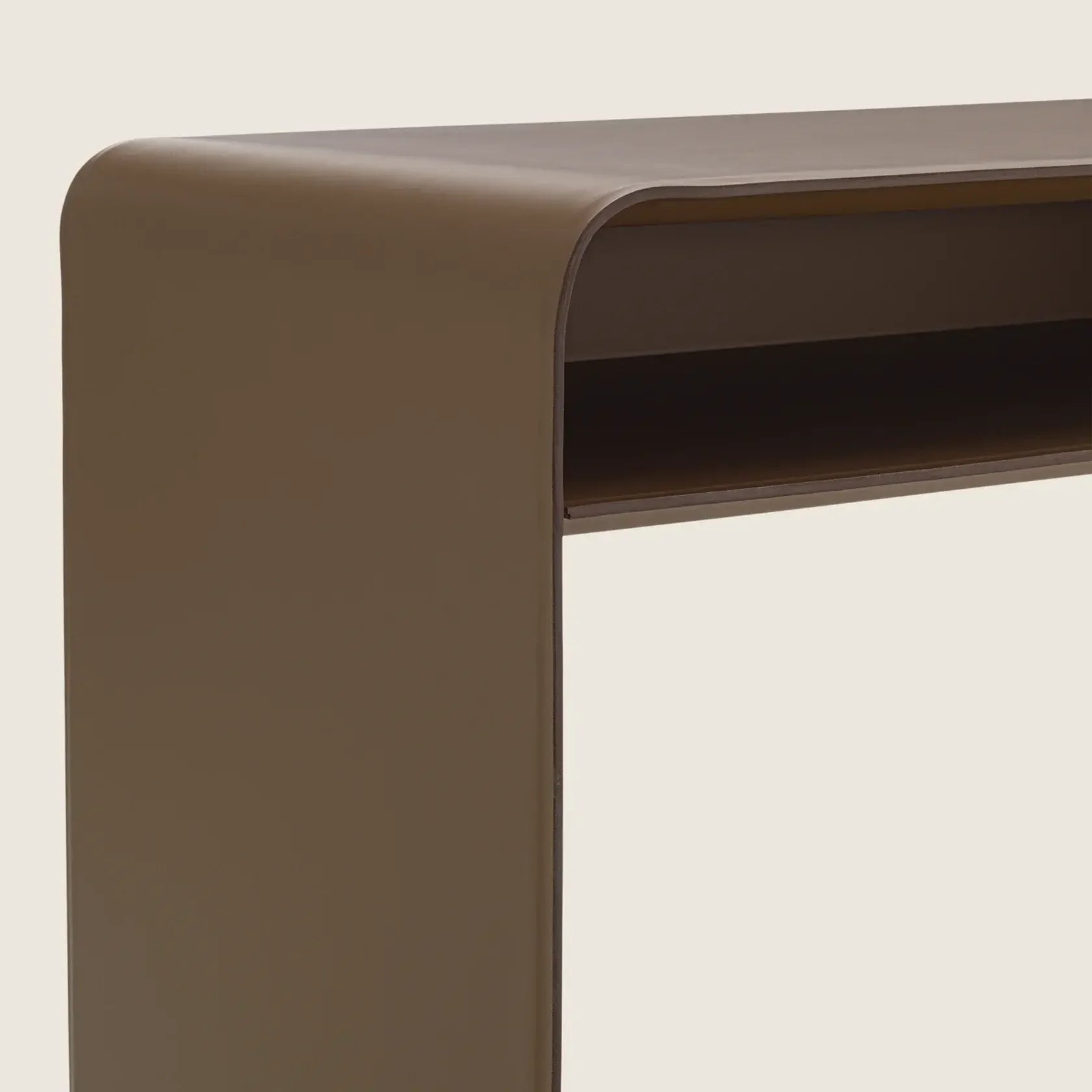 Flexform - Clarence Konsole - sarto Tailored Interiors Group