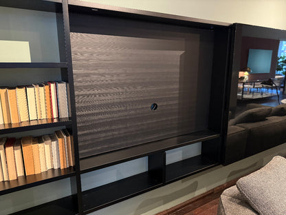 Porro SYSTEM TV Hängeregal mit Schiebetür
