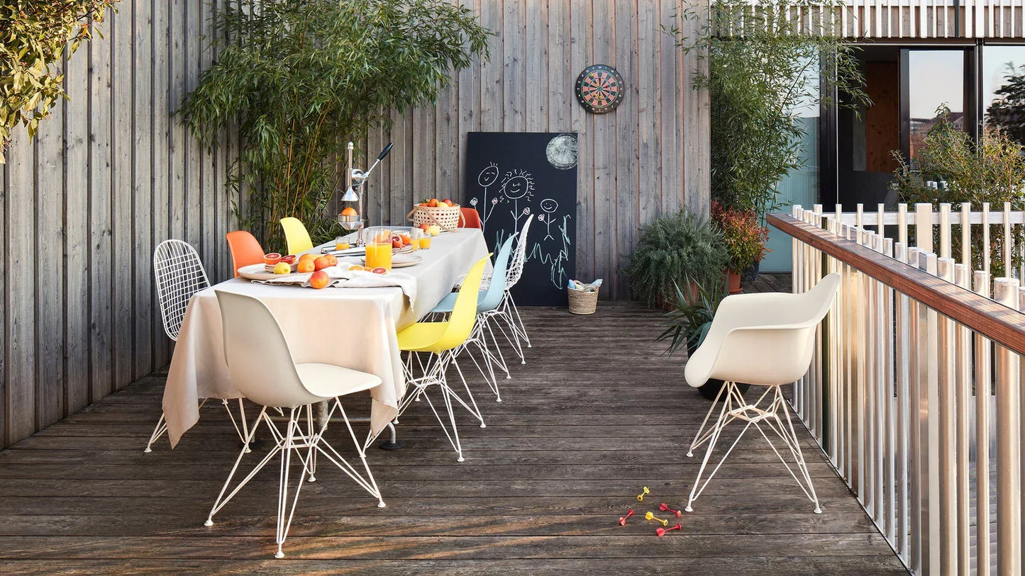 Vitra - Eames Stuhl - sarto Tailored Interiors Group