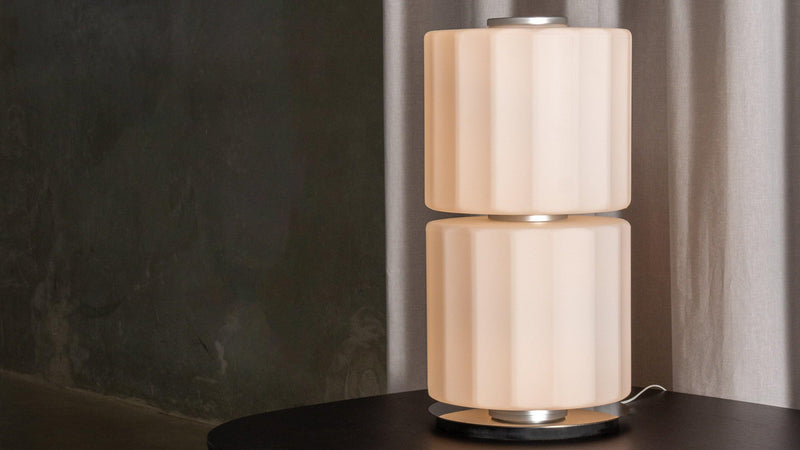 A-N-D - Column 300 - T Tischleuchte - sarto Tailored Interiors Group
