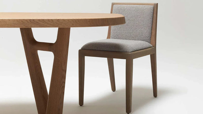 Delcourt Collection - EOL Stuhl - sarto Tailored Interiors Group