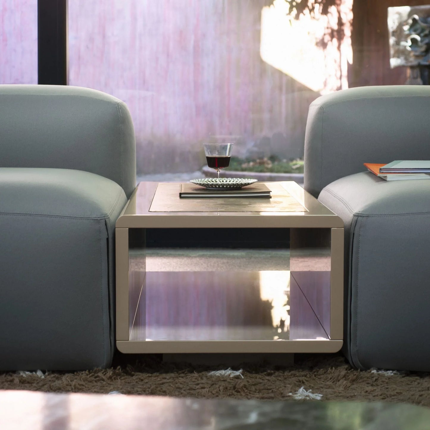 Tacchini - Tesis Couchtisch - sarto Tailored Interiors Group