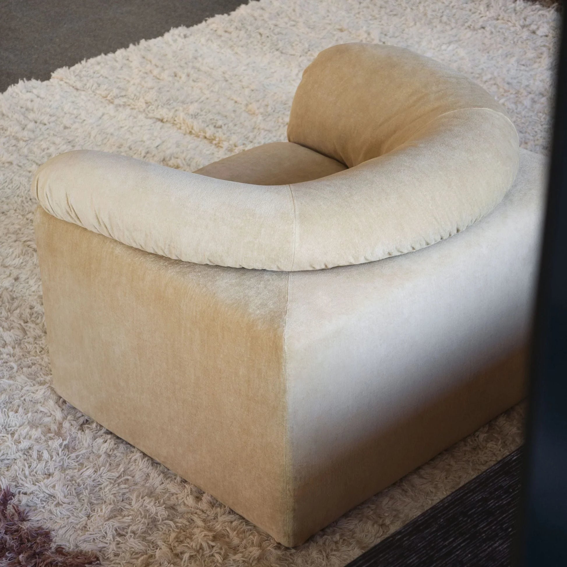 Tacchini - Butter Sessel - sarto Tailored Interiors Group
