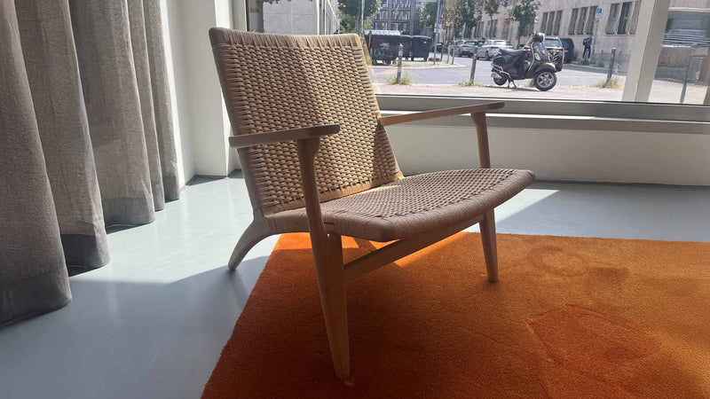 Carl Hansen CH25 Armchair