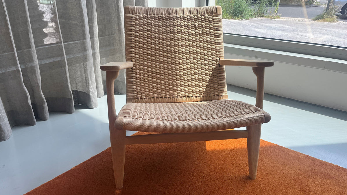 Carl Hansen CH25 Armchair