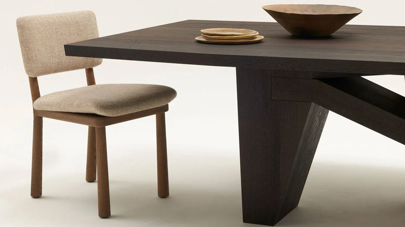 Delcourt Collection - ARI Stuhl - sarto Tailored Interiors Group