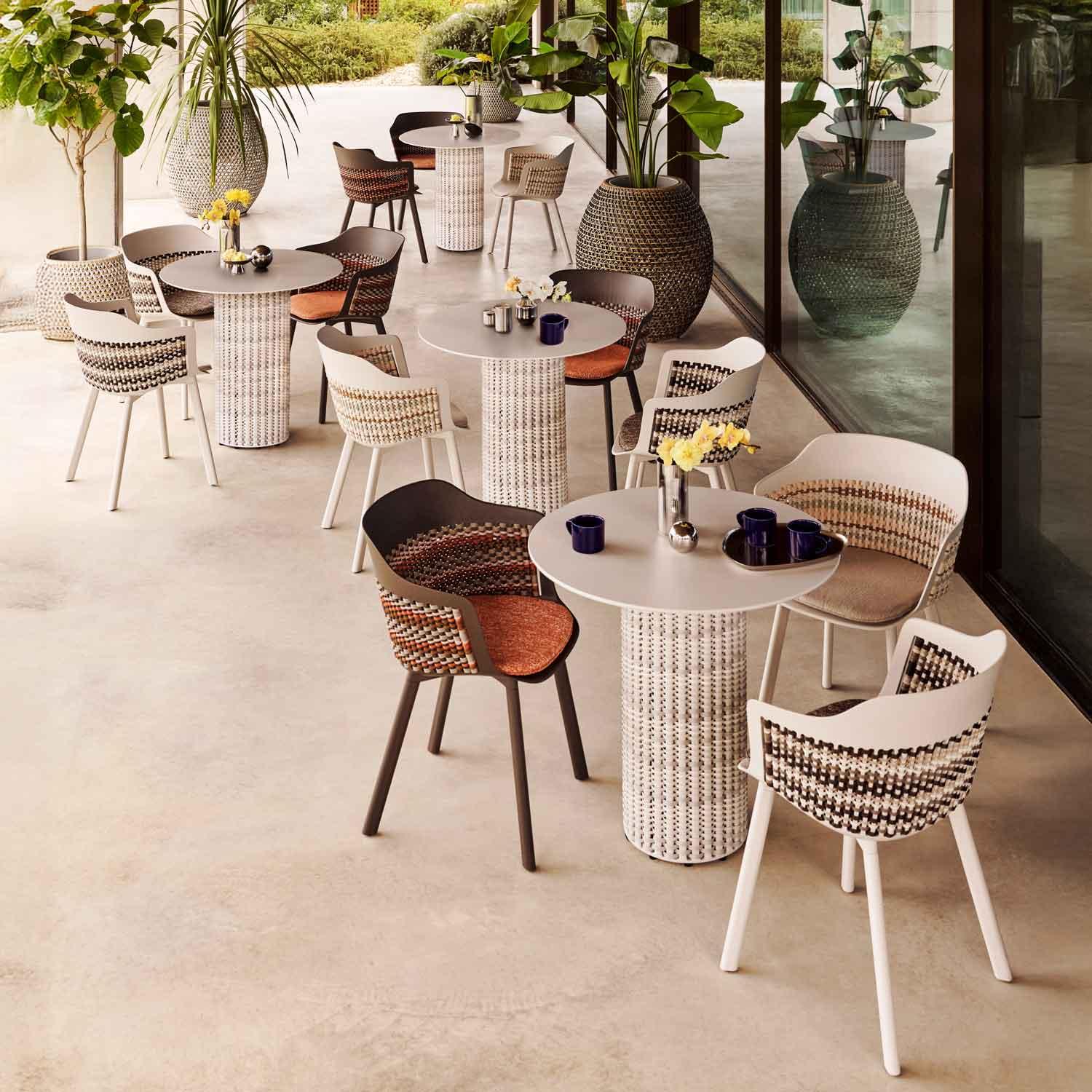 Dedon - Mymi Armlehnenstuhl - sarto Tailored Interiors Group