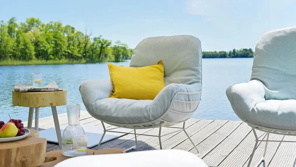 Freifrau - Leyasol Outdoor Loungesessel + Hocker - sarto Tailored Interiors Group