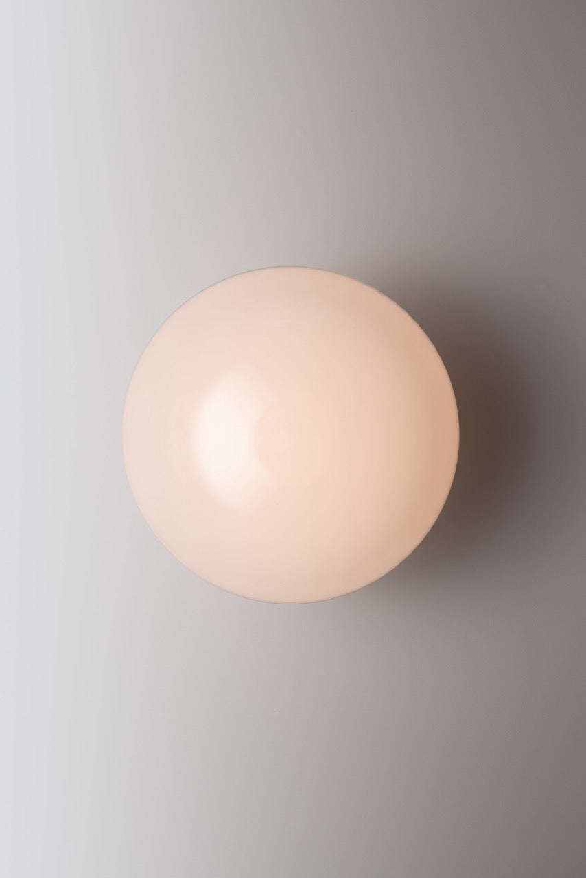 Contour ceiling/wall light