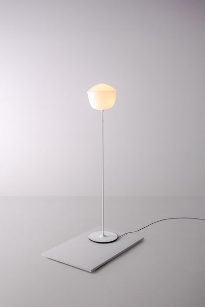 Contour Stehleuchte