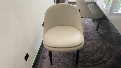 Minotti Sendai Stuhl