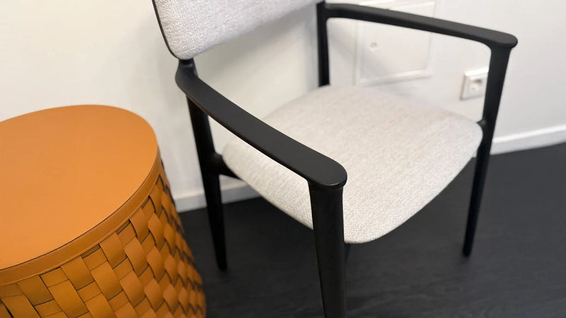 Poliform - CURVE Stuhl mit Armlehne - sarto Tailored Interiors Group