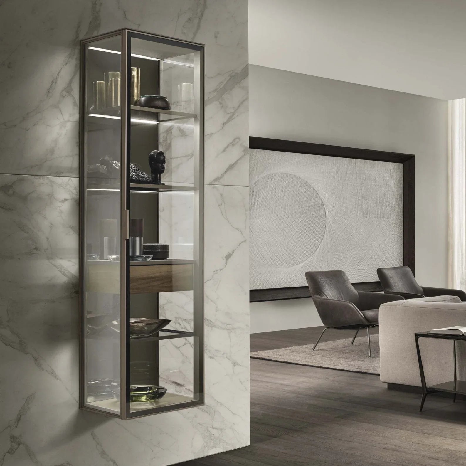 Rimadesio - ALAMBRA Hängevitrine mit LED Beleuchtung - sarto Tailored Interiors Group