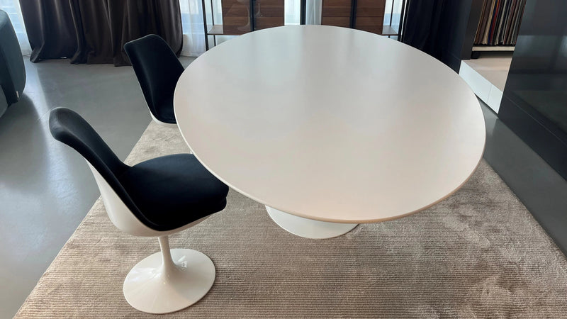 Knoll International - Saarinen Stuhl - sarto Tailored Interiors Group