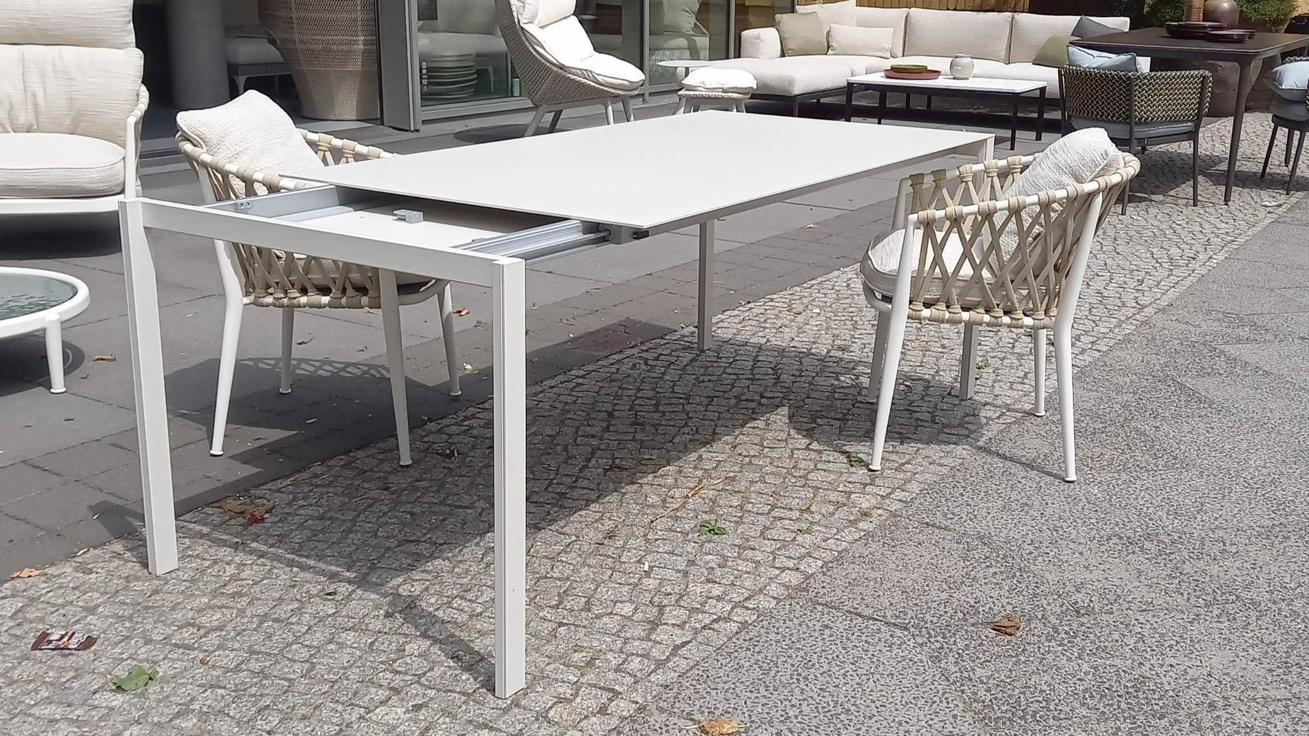 Kristalia - Kristalia Outdoor Think-K Esstisch ausziehbar - Esstische - Sarto Group