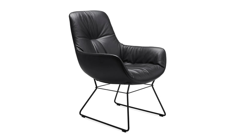 Freifrau - Leya Loungesessel - sarto Tailored Interiors Group
