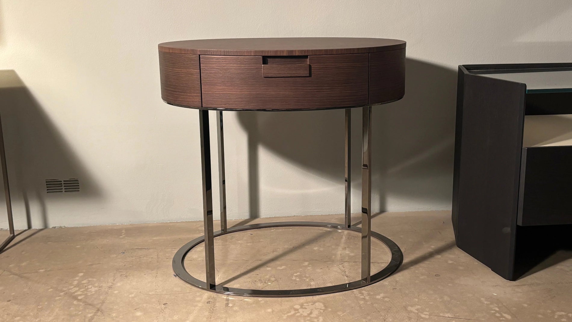 Maxalto Amphora bedside table