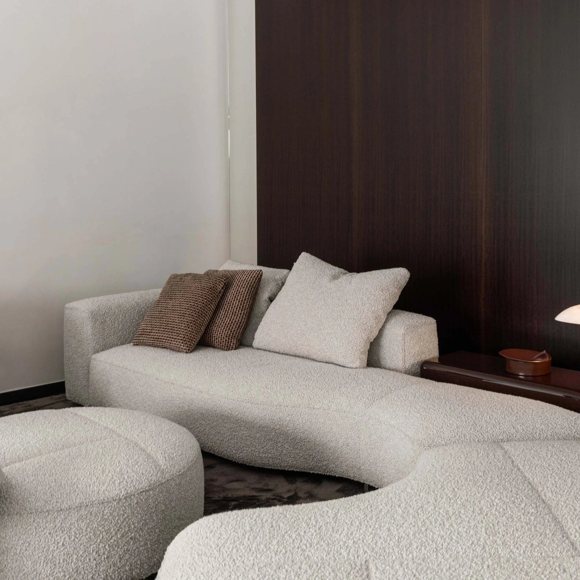 Minotti - Bézier Sofa - sarto Tailored Interiors Group