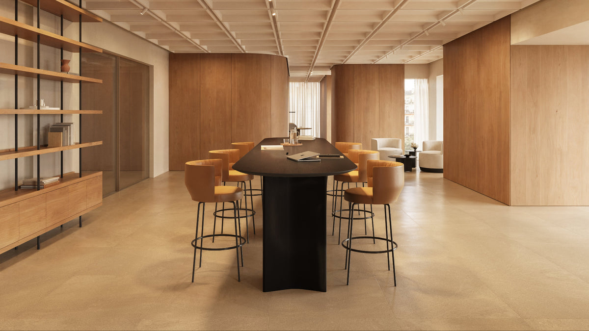Punt Column Table extra hoch ebony oak
