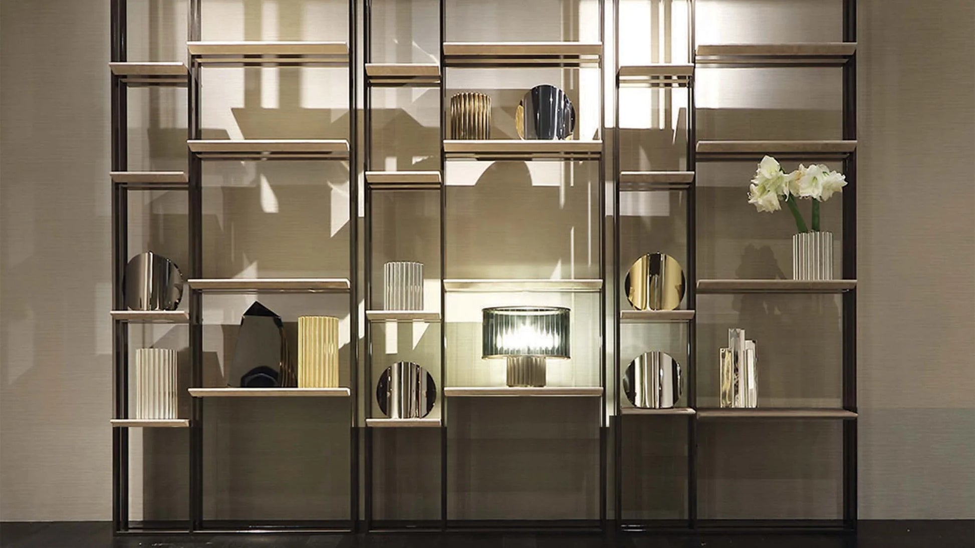 Rugiano - Frame Regal - Regalsysteme - Sarto Group