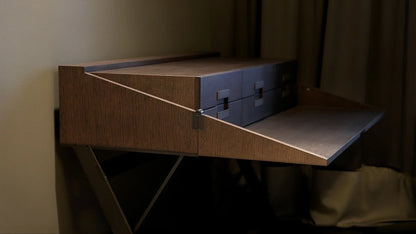 Maxalto Max desk with flap
