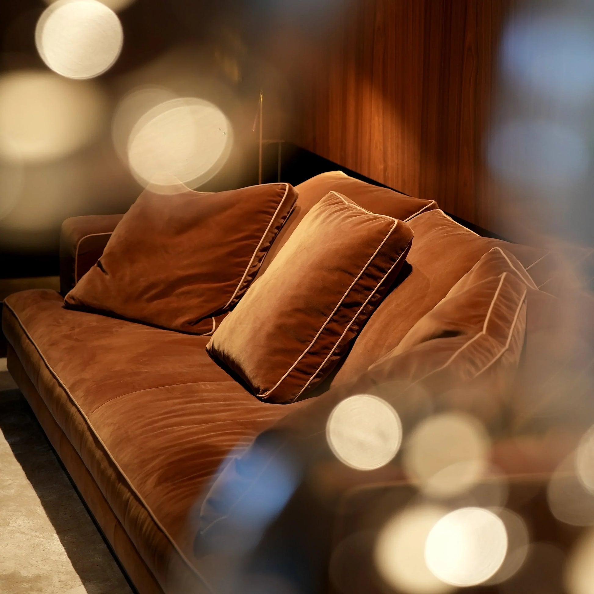 Maxalto - Arbiter Sofa - sarto Tailored Interiors Group